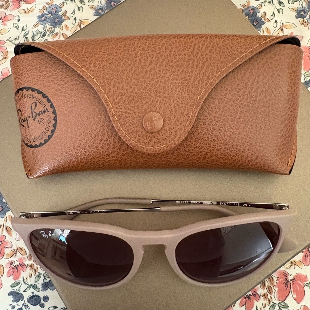 Ray-Ban Women's Brown Sunglasses - Picture 6 of 6